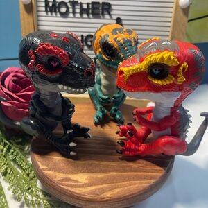 WOWWEE Fingerlings Dinosaur Figures Lot of 3 – Lights & Sounds – Tested –
